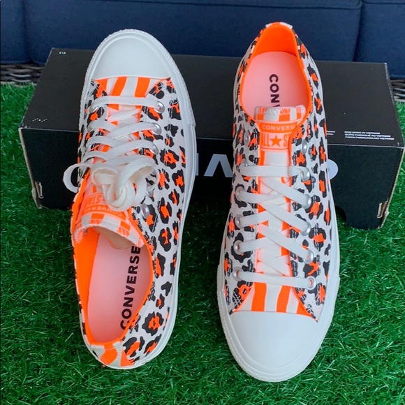 Converse CTAS OX egret great/total orange/black MN - Picture 6 of 16